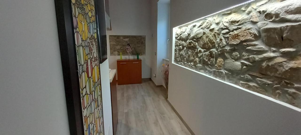 La Custarella Di Paestum *