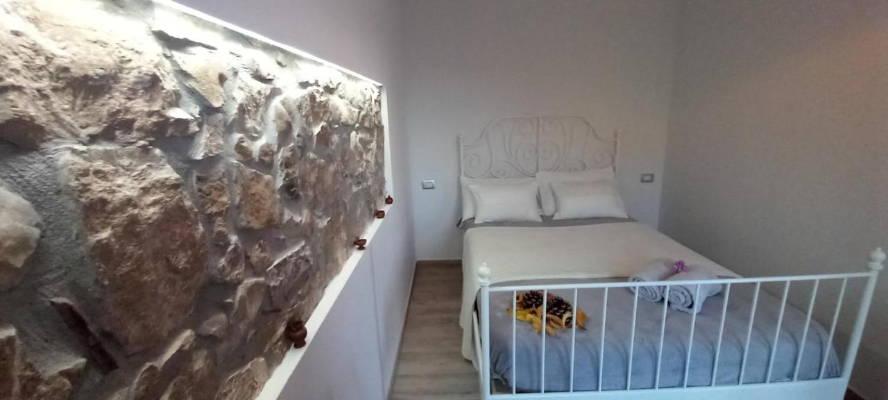 La Custarella Di Paestum *
